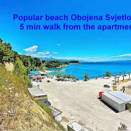 Beachfront Drazen With Patio & Parking Apartmán *
