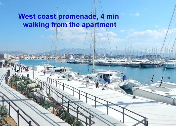 Beachfront Drazen With Patio & Parking *