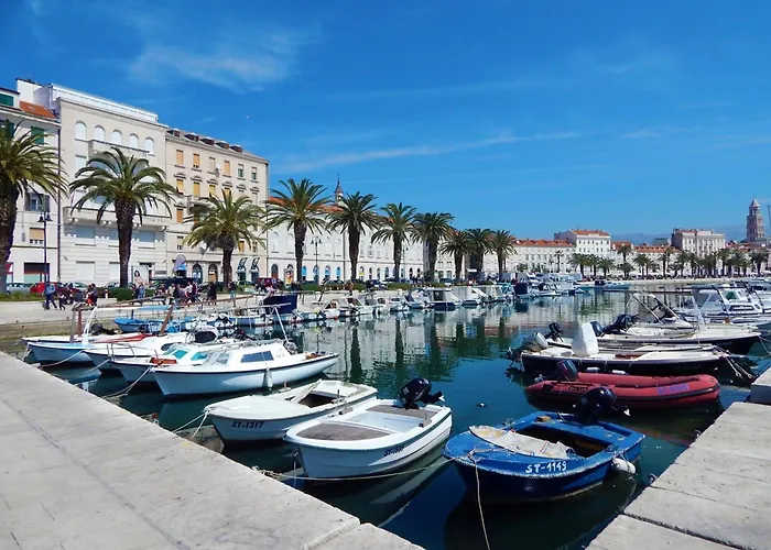 Beachfront Drazen With Patio & Parking Apartment *