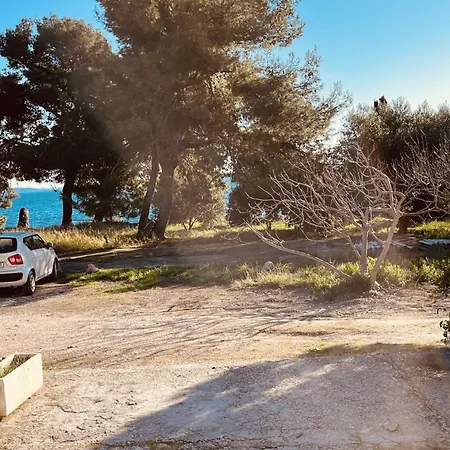 Appartement Beachfront Drazen With Patio & Parking Split